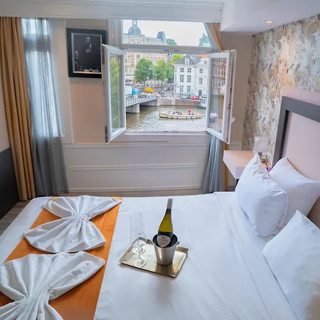 Oscar Hotel