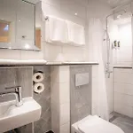 Oscar Hotel